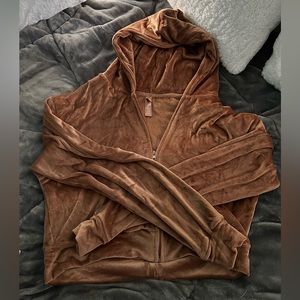 SKIMS velour hoodie color honey